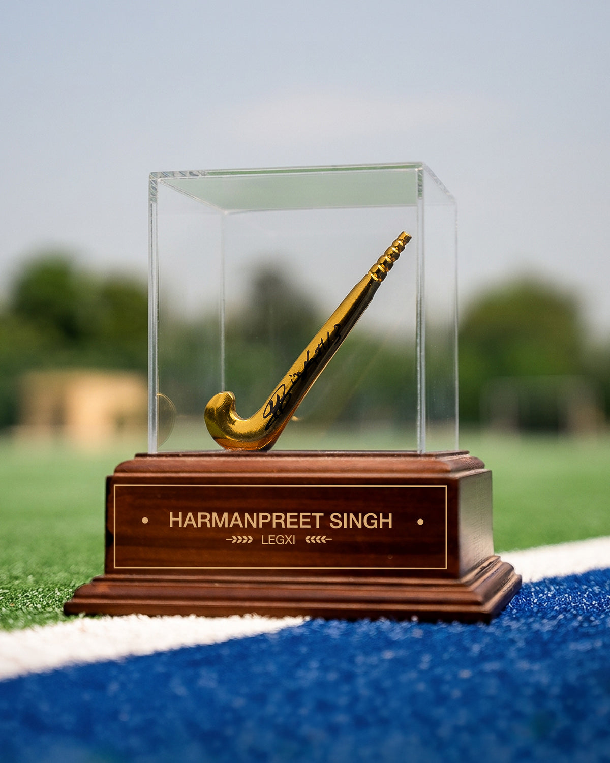 HARMANPREET SINGH : HAND SIGNED MINIATURE HOCKEY